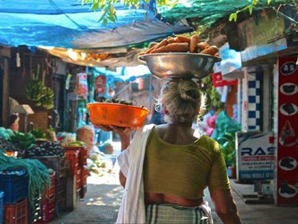 Woman selling chilli Pakora